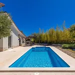 펜션 House Kai With Private Pool