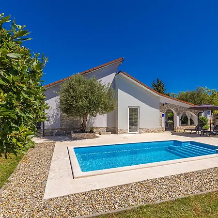House Kai With Private Pool Dom wakacyjny *