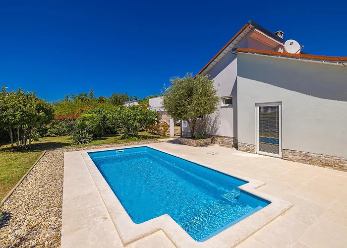 House Kai With Private Pool