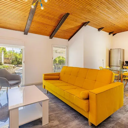 House Kai With Private Pool Pinezići