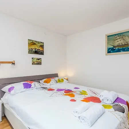 House Kai With Private Pool Сasa de vacaciones *