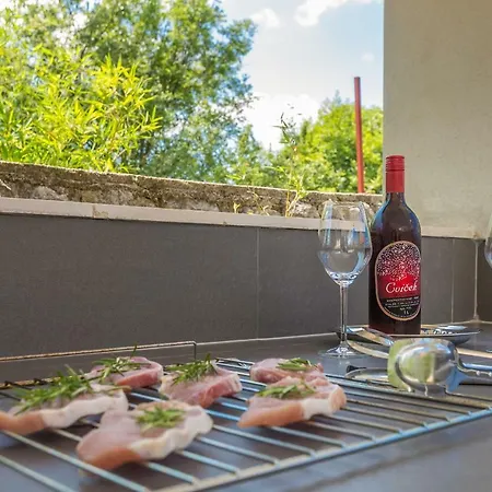 House Kai With Private Pool Сasa de vacaciones *